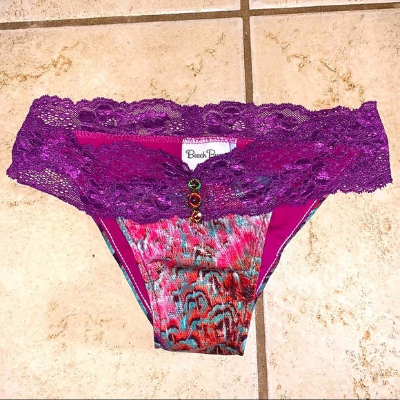 Beach Bunny Peacock Bottoms Size Small NWOT 1 of 500 - Picture 13 of 14